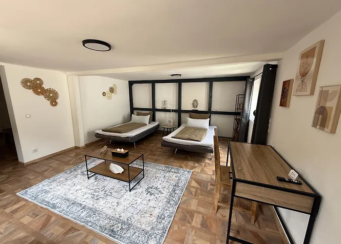 Apartamento Vetera Sayn - Historisch Wohnen, Modern Geniessen Auf 2 Etagen *